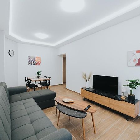 Comfy And Stylish Apartment Thessaloniki Exterior foto