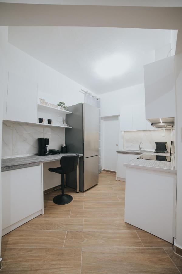 Comfy And Stylish Apartment Thessaloniki Exterior foto