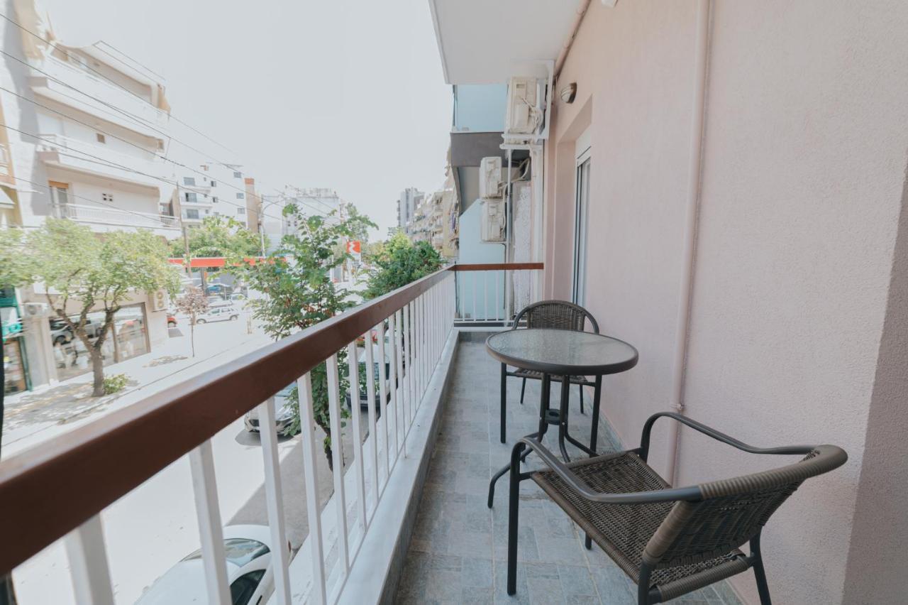 Comfy And Stylish Apartment Thessaloniki Exterior foto