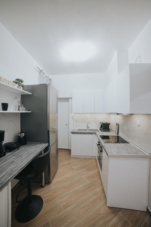 Comfy And Stylish Apartment Thessaloniki Exterior foto